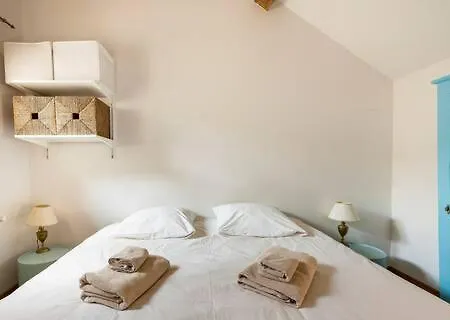 Ferme De Pontaly * Байи